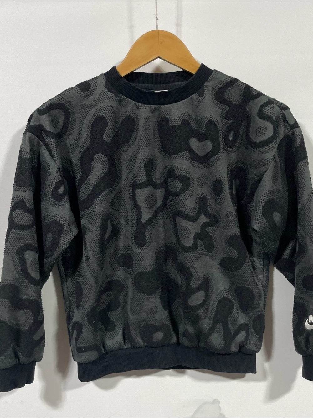 Nike Black & Charcoal Abstract Pattern Crewneck Sweatshirt